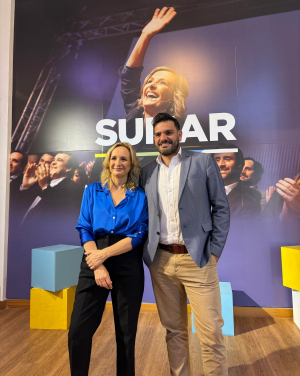 Precandidata Laura Raffo present&oacute; hoy el apoyo del Alcalde de Sarand&iacute; Grande Cayetano Stopingi