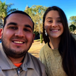 Joven comunicador record&oacute; entrevista con folclorista de Sarand&iacute; Grande Luc&iacute;a Aramburu como su debut en los medios