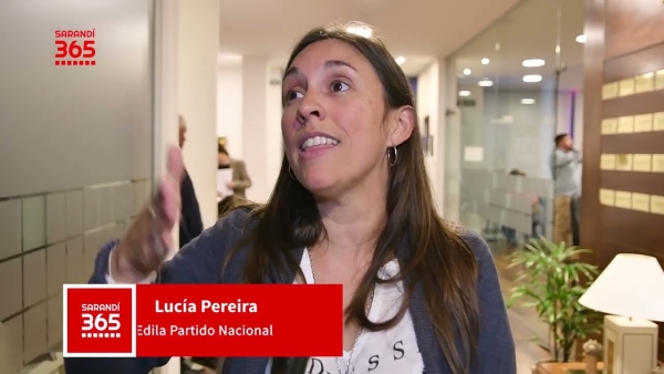 Proponen delimitar y señalizar el cruce de Avenida Artigas y Lavalleja de Sarandí Grande para evitar confusión de los conductores