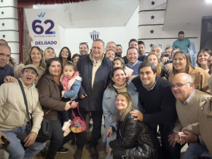 Precandidato &Aacute;lvaro Delgado present&oacute; sus propuestas en Sarand&iacute; Grande