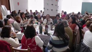 160 crocheteras celebran el D&iacute;a Internacional del Crochet en Sarand&iacute; Grande con muestras, m&uacute;sica y mucho m&aacute;s