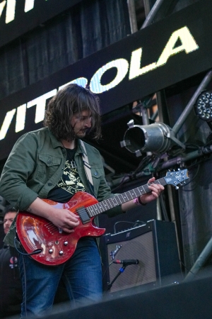 M&uacute;sico de Sarand&iacute; Grande Rodrigo Runco celebr&oacute; la buena recepci&oacute;n del p&uacute;blico en presentaci&oacute;n en Cosqu&iacute;n Rock