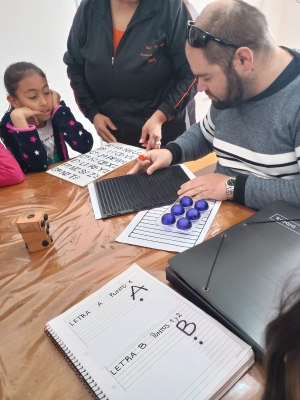 Brindaron taller sobre lenguas de se&ntilde;as en Club de Ni&ntilde;os "Nuestras Estrellitas" de Sarand&iacute; Grande