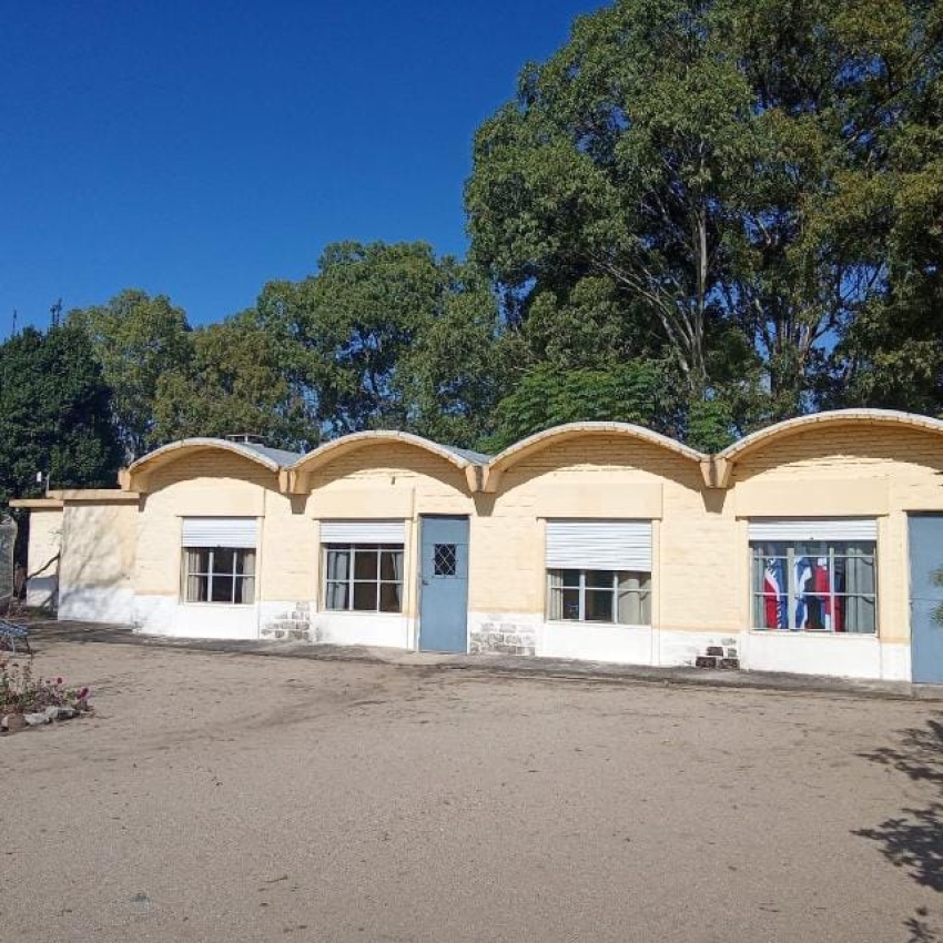 Escuela 40 de Colonia Aldeta celebrará 50 años desde la construcción de su edificio con reencuentro de exalumnos y maestros