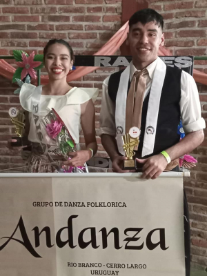 Varios premios y reconocimientos hubo en el Festival de Danzas de Sarand&iacute; Grande