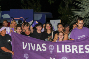 Marcha del 8M en Sarand&iacute; Grande duplic&oacute; la del a&ntilde;o anterior y reclam&oacute; justicia y pol&iacute;ticas p&uacute;blicas