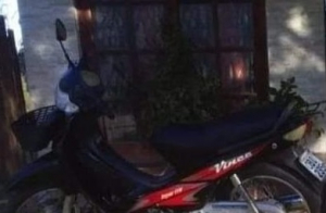 Ingresaron al galp&oacute;n de una casa para robar una moto en Sarand&iacute; Grande