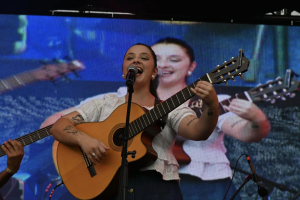 Folclorista de Sarand&iacute; Grande Luc&iacute;a Aramburu fue protagonista en la 34ta Fiesta del R&iacute;o y la Convivencia