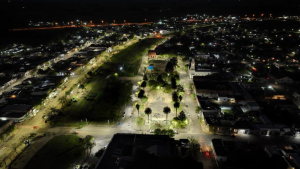 Inauguraron nuevas luces en Plaza Gallinal y calle Treinta y Tres en Sarand&iacute; Grande