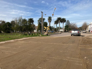 Mejoras en cruce vial de calle Machado Ribas llev&oacute; a cabo el Municipio de Sarand&iacute; Grande