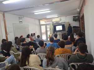 Bomberos capacit&oacute; a alumnos y docentes del liceo de Sarand&iacute; Grande en prevenci&oacute;n y defensa contra siniestros