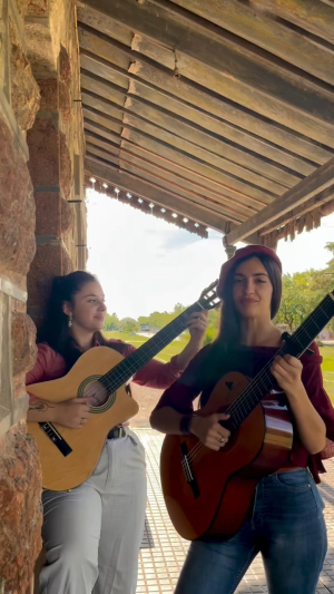 Artistas Luc&iacute;a Chappe y Luc&iacute;a Aramburu de Sarand&iacute; Grande se presentar&aacute;n en el 50&ordm; Festival a Orillas del Olimar