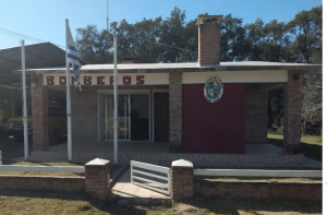 Bomberos apagaron fuego en cocina de casa de familia en Sarand&iacute; Grande