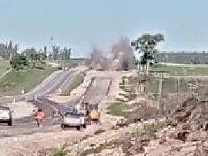 Tr&aacute;fico de Ruta 5 se ver&aacute; ma&ntilde;ana interrumpido por nuevas voladuras con dinamita en La Cruz