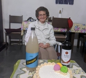 Venta de ropa con sorteo de premios en Cadisar en Sarand&iacute; Grande