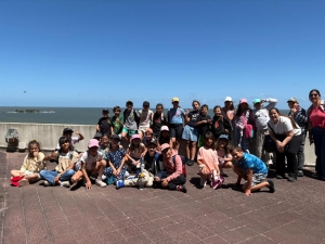 Ni&ntilde;os de Escuela de Verano visitaron ayer Montevideo y hoy se preparan para partir ma&ntilde;ana de campamento