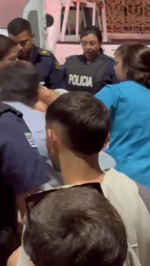 Fiscal&iacute;a pidi&oacute; indagatoria de detenidos y relevamiento de c&aacute;maras de seguridad tras ri&ntilde;a en Plaza Gallinal de Sarand&iacute; Grande
