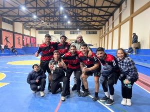 Pizzer&iacute;a El Pale gan&oacute; la primera rueda del torneo de futsal de Sarand&iacute; Grande