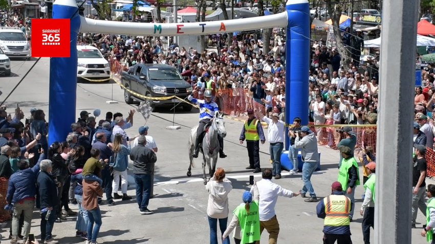 Buen Cristiano de Guich&oacute;n gan&oacute; en los &uacute;ltimos metros el Ra&iacute;d Batalla de Sarand&iacute; y en Sarand&iacute; 365 compartimos la llegada