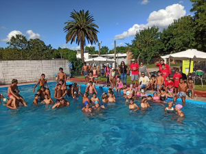Comenz&oacute; servicio de piscina en CDSS de Sarand&iacute; Grande