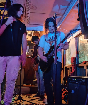 La banda Mar de Fondo se presentar&aacute; en la fiesta del motociclismo en Sarand&iacute; Grande