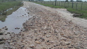 Persistente lluvia caus&oacute; graves da&ntilde;os en Camino Cruz Alta en Sarand&iacute; Grande