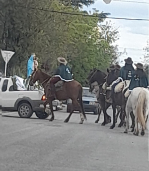 Gran caravana en Sarand&iacute; Grande para celebrar el D&iacute;a de la Virgen del Pilar