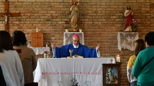 Parroquia Nuestra Se&ntilde;ora del Pilar celebr&oacute; a Mar&iacute;a Asunta con procesi&oacute;n y misa en Sarand&iacute; Grande