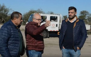 Director Francisco Acerenza y Alcalde Cayetano Stopingi recorrieron trabajos en Sarand&iacute; Grande