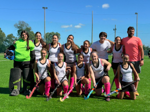 Equipo de hockey del Club Deportivo de Sarand&iacute; Grande gan&oacute; dos partidos y lidera el Torneo Centro Sur