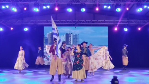 Folclorista Luc&iacute;a Aramburu de Sarand&iacute; Grande lleg&oacute; a Bulgaria, &uacute;ltimo destino de su gira junto al Ballet Aborigen