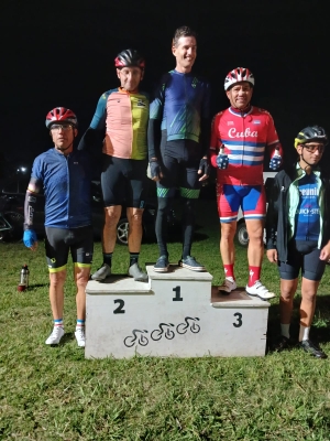 Ciclistas de Sarand&iacute; Grande se destacaron nuevamente en comienzo de un nuevo campeonato en Durazno