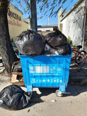 Hoy quedar&aacute; solucionado problema de contenedores desbordados en Sarand&iacute; Grande