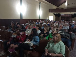 Divertida velada se celebr&oacute; en el Teatro de Sarand&iacute; Grande