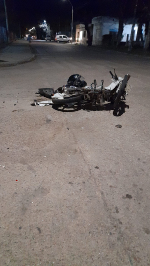 Falleci&oacute; joven de 18 a&ntilde;os v&iacute;ctima de choque entre moto y auto en Sarand&iacute; Grande