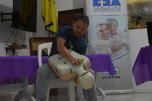 Nuevo taller sobre reanimaci&oacute;n y uso de desfibrilador brindar&aacute; COMEF en Sarand&iacute; Grande