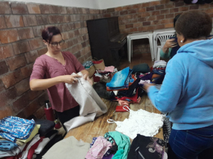 Vecinos de La Cruz se unieron en campa&ntilde;a de ayuda a damnificados por las inundaciones