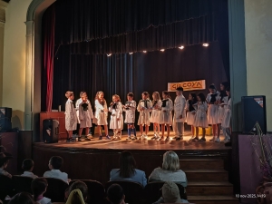 Inauguraron primera Bienal de Artes Visuales con m&aacute;s de 80 obras de escolares inspiradas en pintor Mario Giacoya