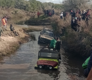 Grupo Aventura 4x4 de Sarand&iacute; Grande particip&oacute; en gran fiesta en Cerro Colorado