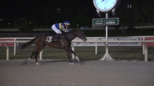 Jockey oriundo de Sarand&iacute; Grande logr&oacute; dos victorias consecutivas en Hip&oacute;dromo de Maro&ntilde;as el fin de semana