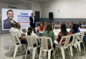 Cayetano Stopingi impulsa construcci&oacute;n colectiva de programa de gobierno a trav&eacute;s de jornada con 200 personas