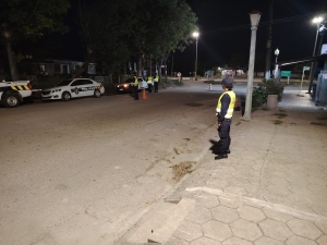 Operativo de control de veh&iacute;culos y personas se llev&oacute; a cabo anoche en acceso a Sarand&iacute; Grande